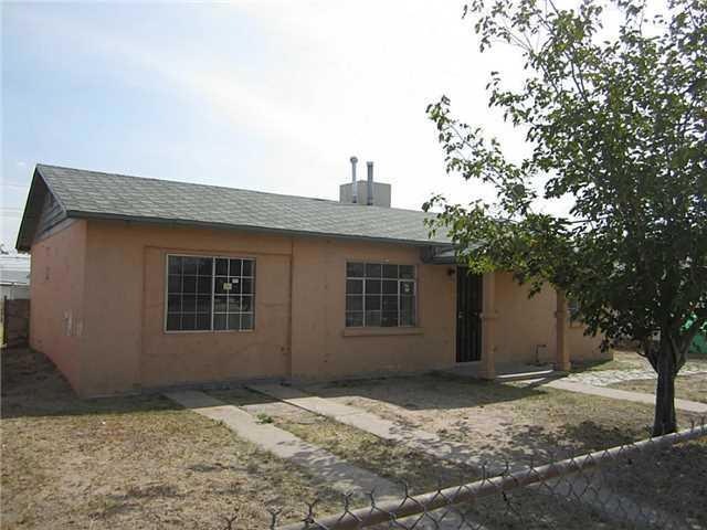 7502 Taxco Dr, El Paso, TX 79915 - photo 1