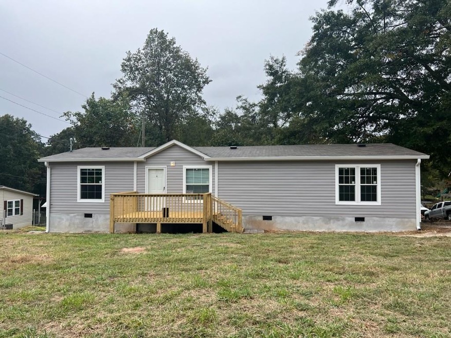 3724 Bolding Rd, Flowery Branch, GA 30542 - photo 1