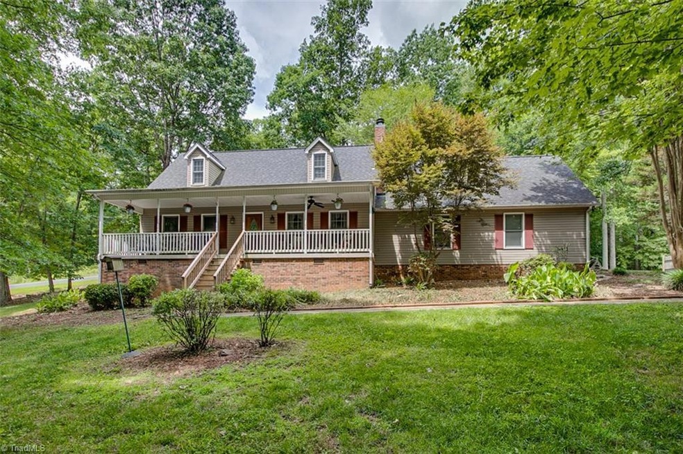 1882 Yesteroaks Ct, Asheboro, NC 27205 - photo 1