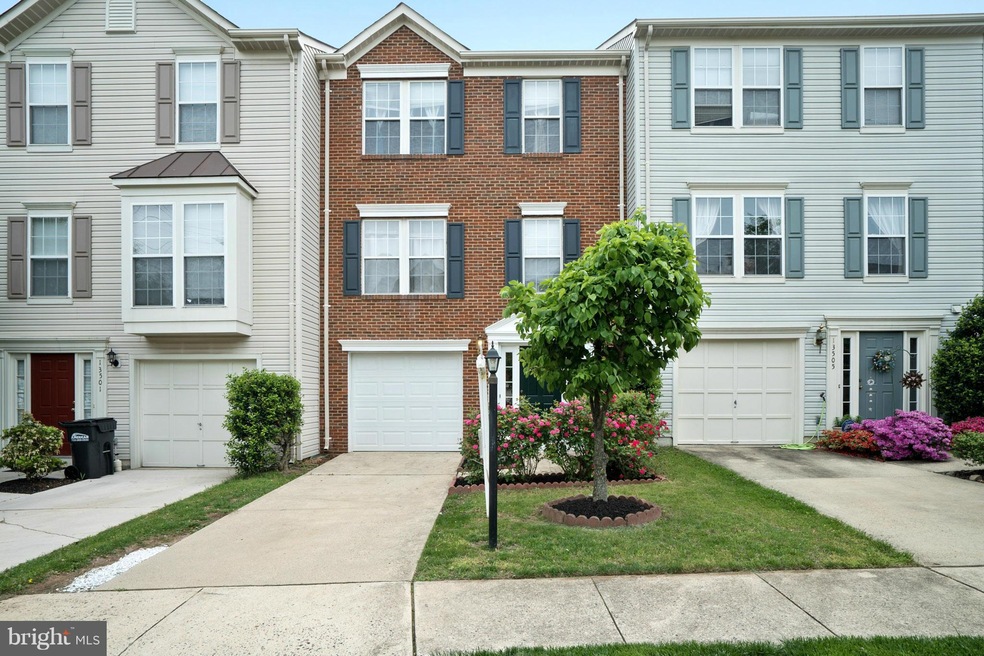 13503 Avonmore Dr, Herndon, VA 20171 - photo 1