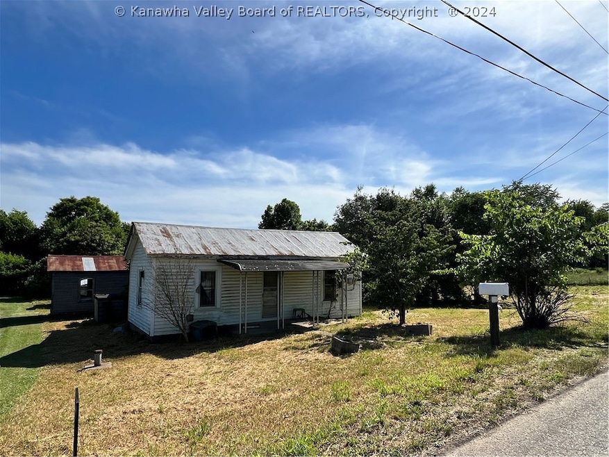 687 LUCAS LN
POINT PLEASANT, WV