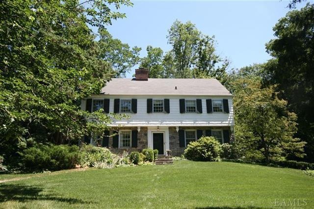 1 Woodlea Ln, Briarcliff Manor, NY 10510 - photo 1