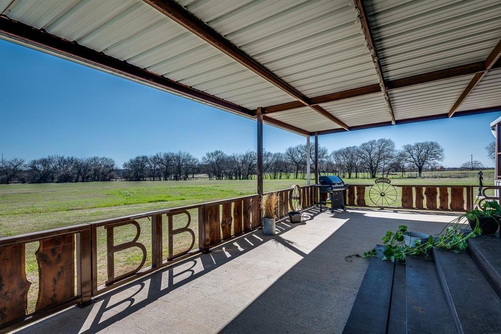 Gorgeous views from you large entertaining patio!