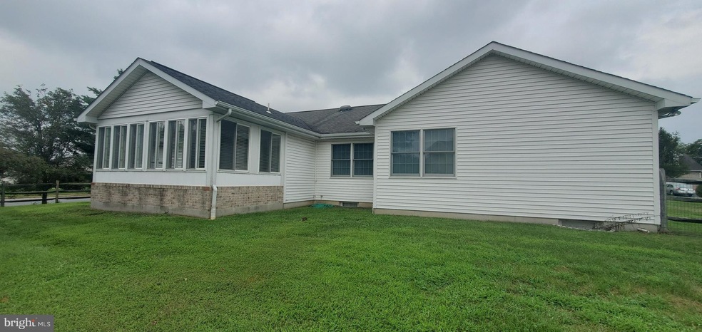 101 Duke Dr, Bear, DE 19701 - photo 1