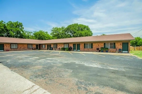 600 E Craven Ave unit 104, Waco, TX 76705 - photo 1