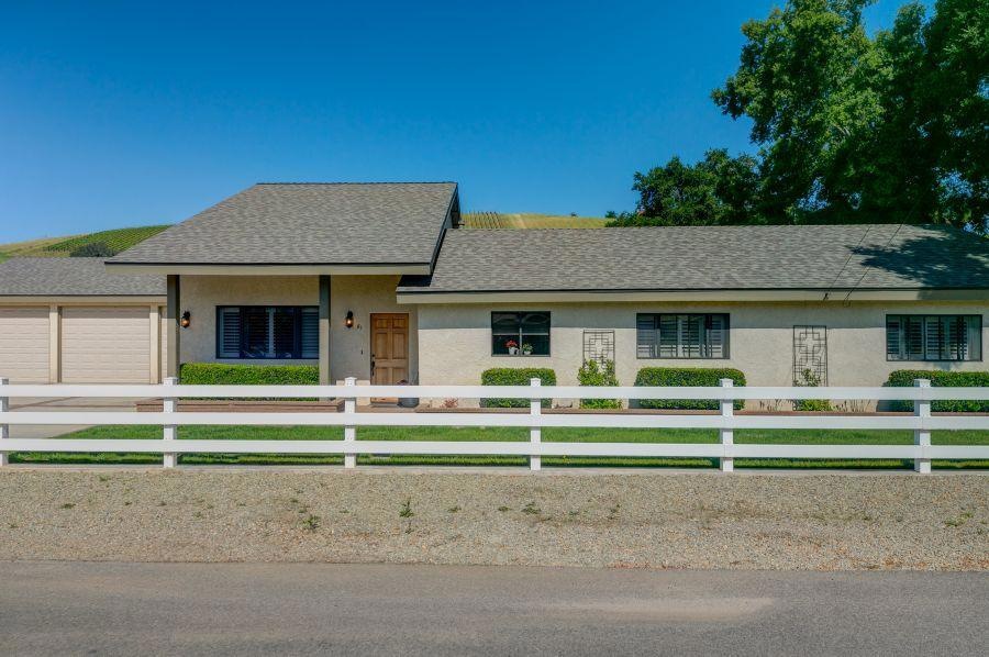 81 Grapevine Road Oak View Home for Sale