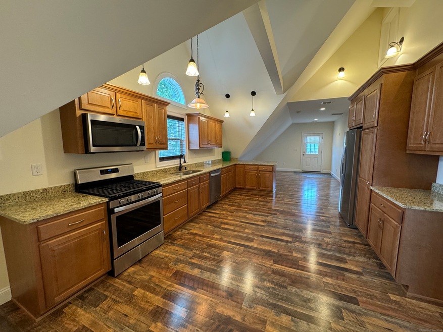 25 Lester Ave unit 3, Pawcatuck, CT 06379 - photo 1