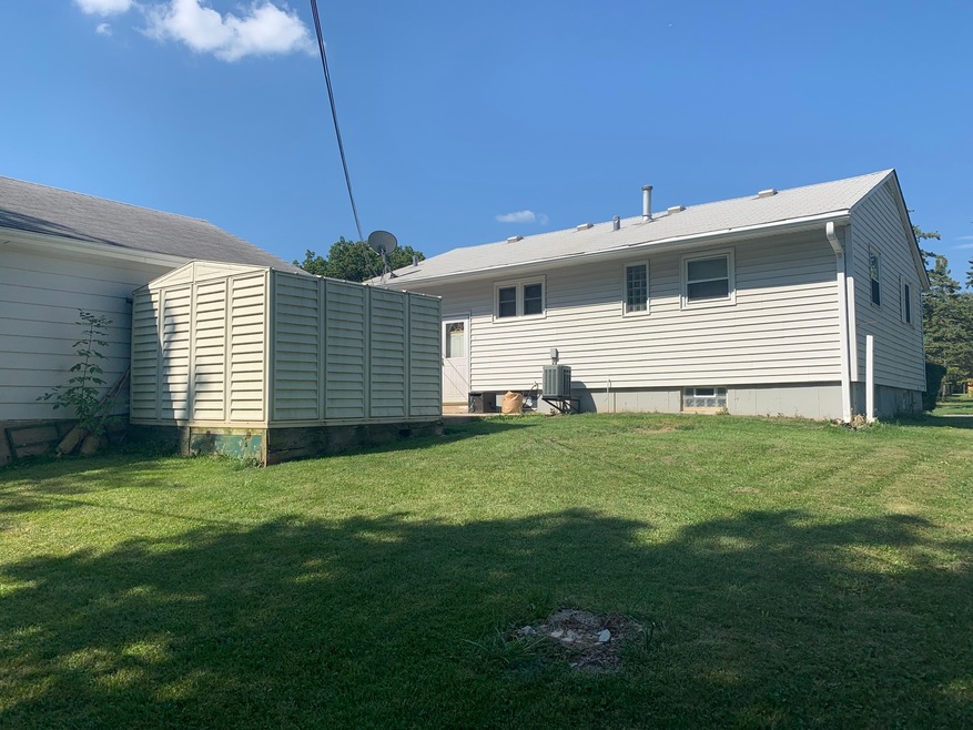 2821 N Lewis Ave, Waukegan, IL 60087 - photo 1