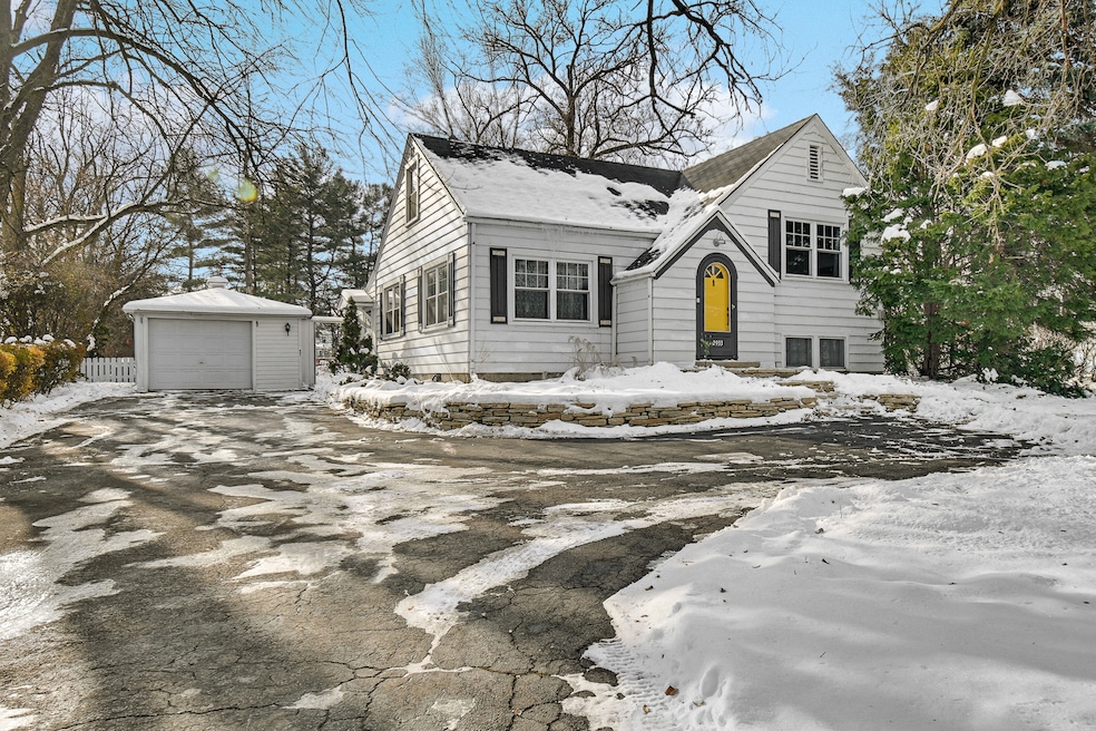 2933 183rd St, Homewood, IL 60430 - photo 1