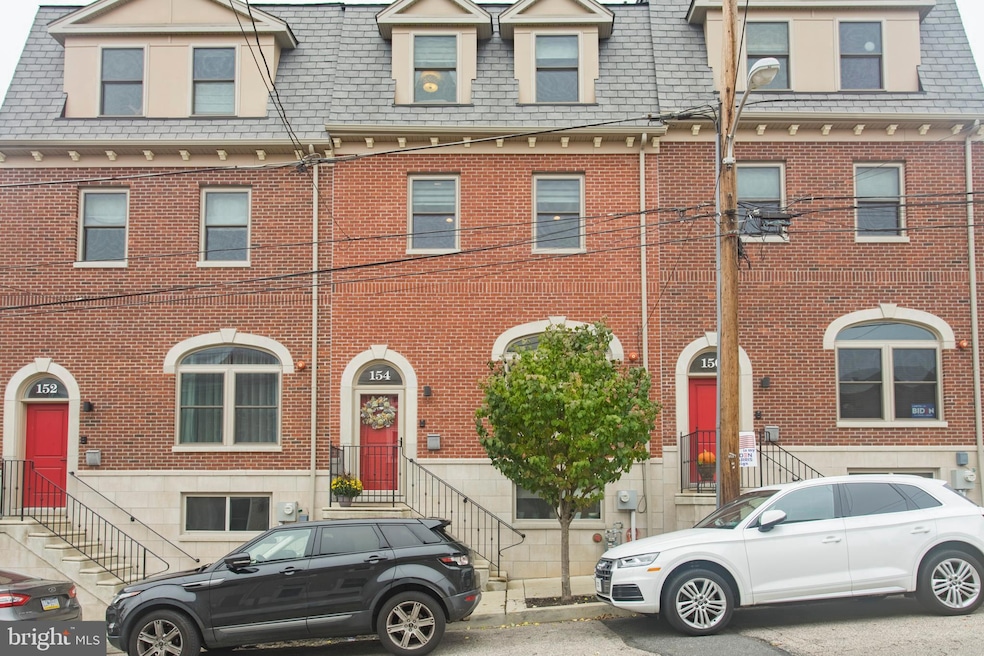 154 Carson St, Philadelphia, PA 19127 - photo 1