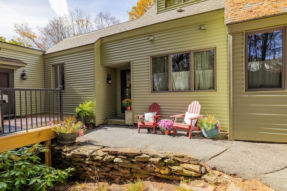 1191 Baker Turn unit 3C, Quechee, VT 05059 - photo 1