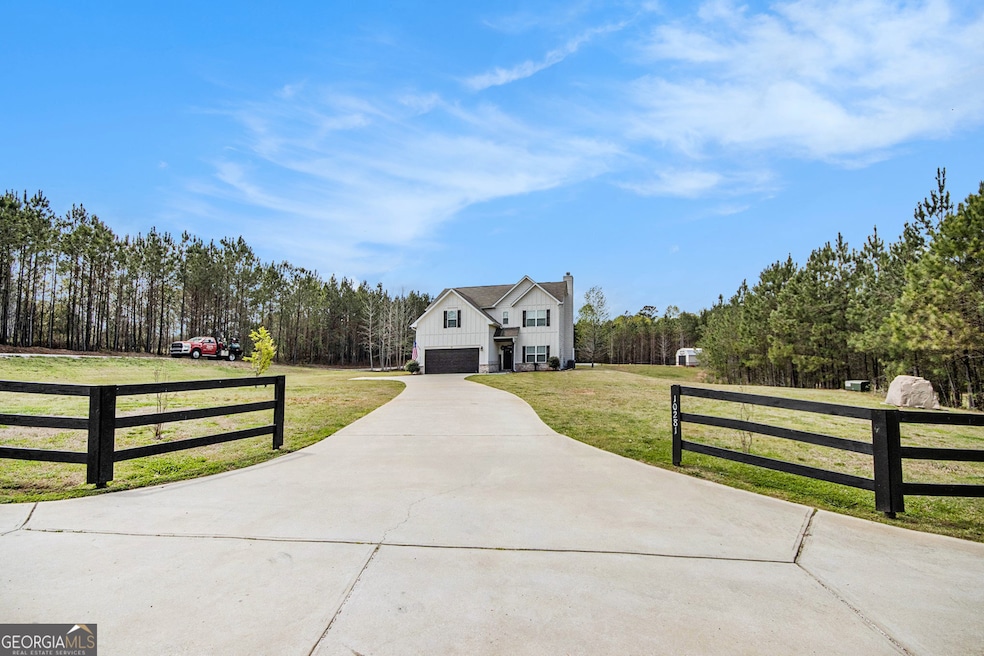 10281 Forrest Rd, Grantville, GA 30220 - photo 1