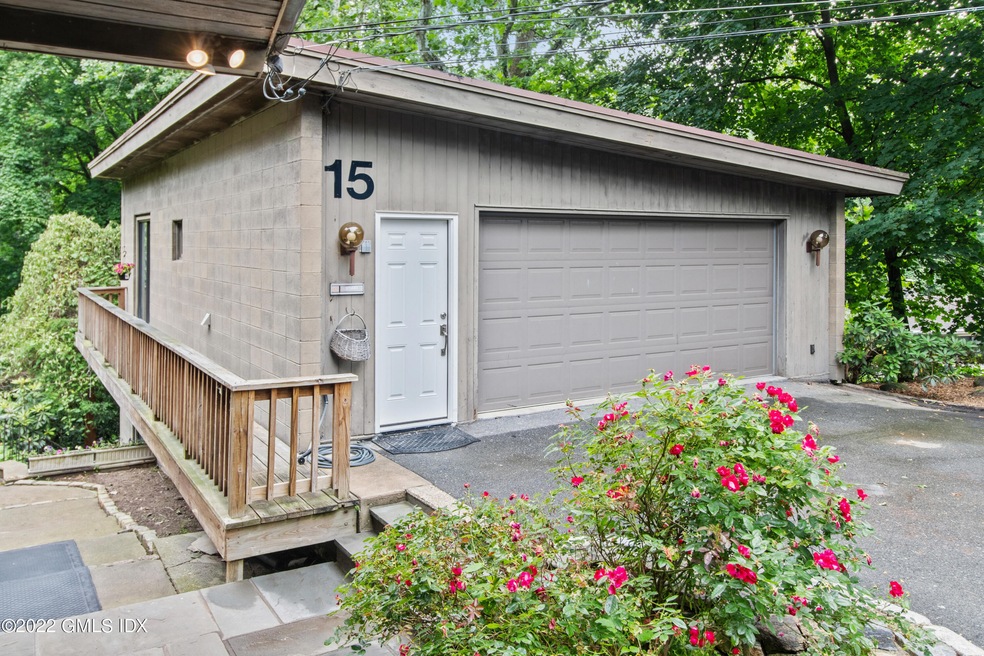 15 Riverview Ct unit Garage, Greenwich, CT 06831 - photo 1