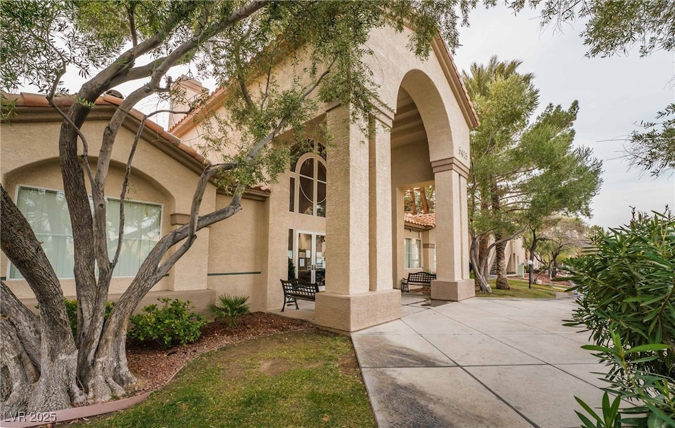 5415 W Harmon Ave unit 1162, Las Vegas, NV 89103 - photo 1