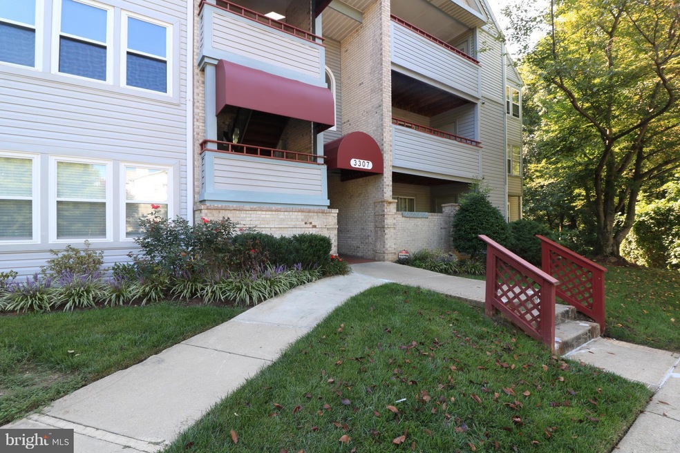 3307 Sir Thomas Dr unit 13, Silver Spring, MD 20904 - photo 1