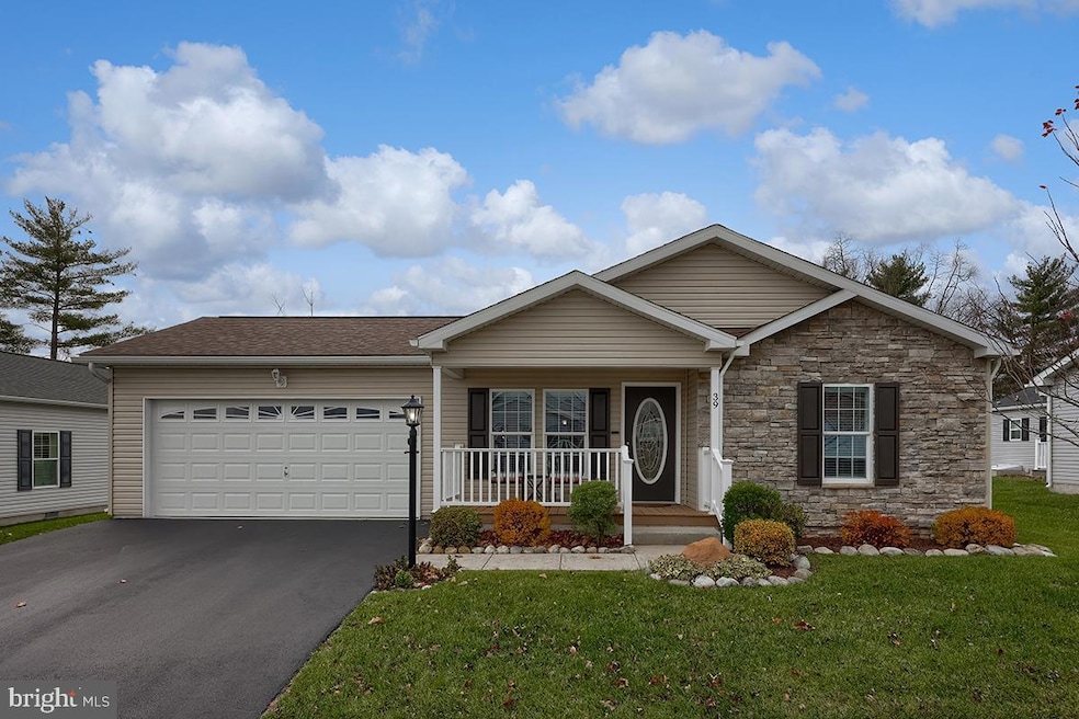 39 Westin Rd, Douglassville, PA 19518 - photo 1