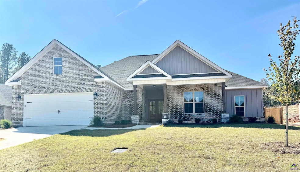 211 Golden Chestnut Bend, Bonaire, GA 31005 - photo 1