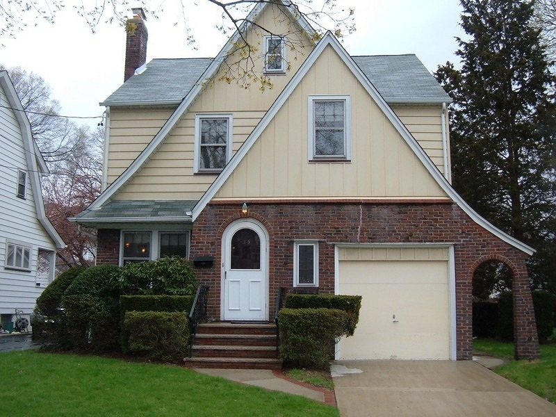 35 Ernst Ave, Bloomfield, NJ 07003 - photo 1
