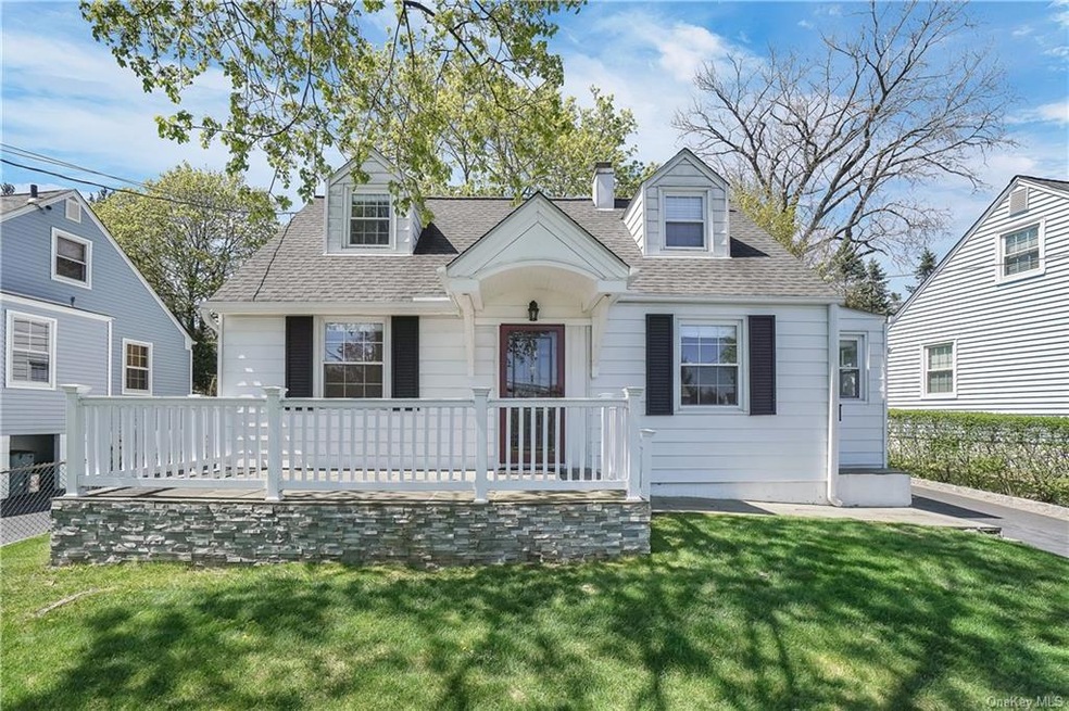 33 Remsen Cir, Yonkers, NY 10710 - photo 1