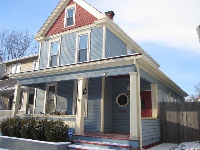 232 Gates 050