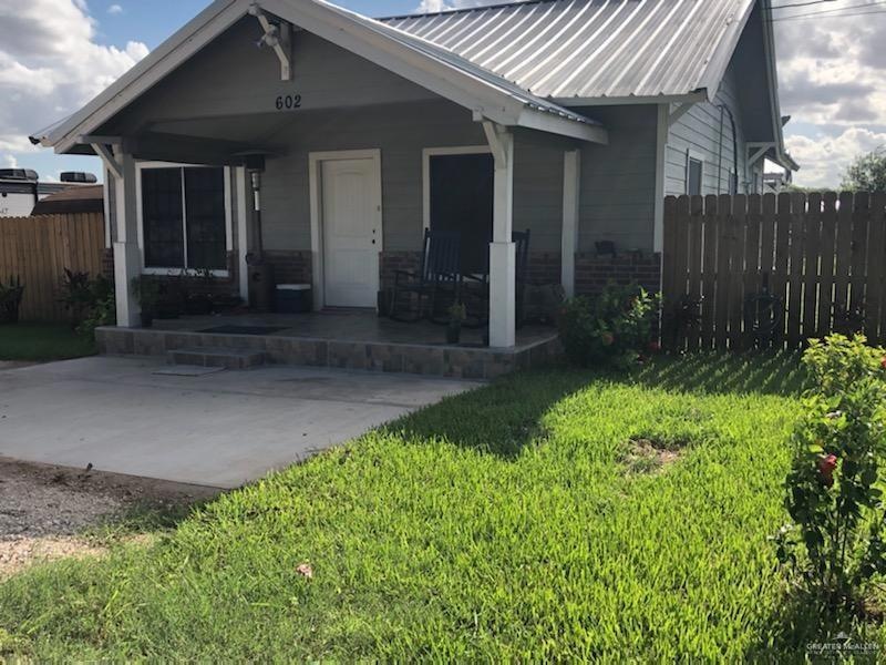 602 S Milanos Rd, Weslaco, TX 78596 - photo 1