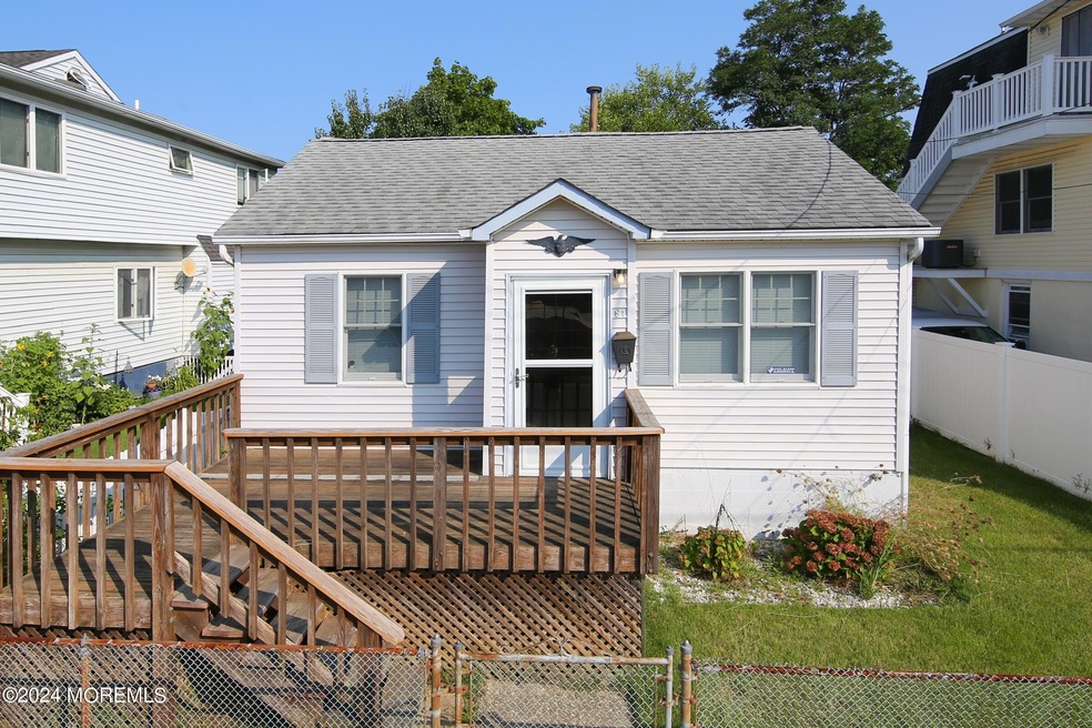 Seashore Cottage