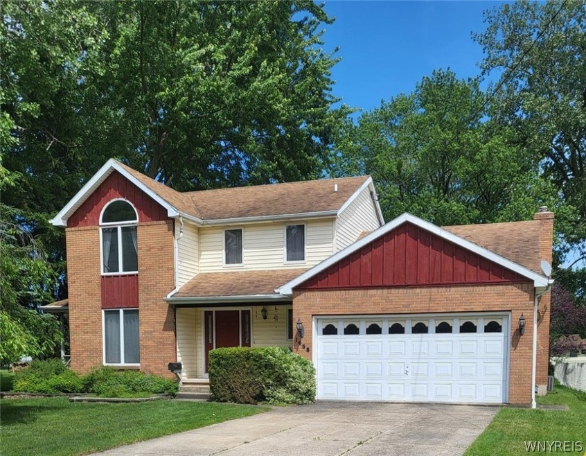 1455 Doebler Dr, North Tonawanda, NY 14120 - photo 1