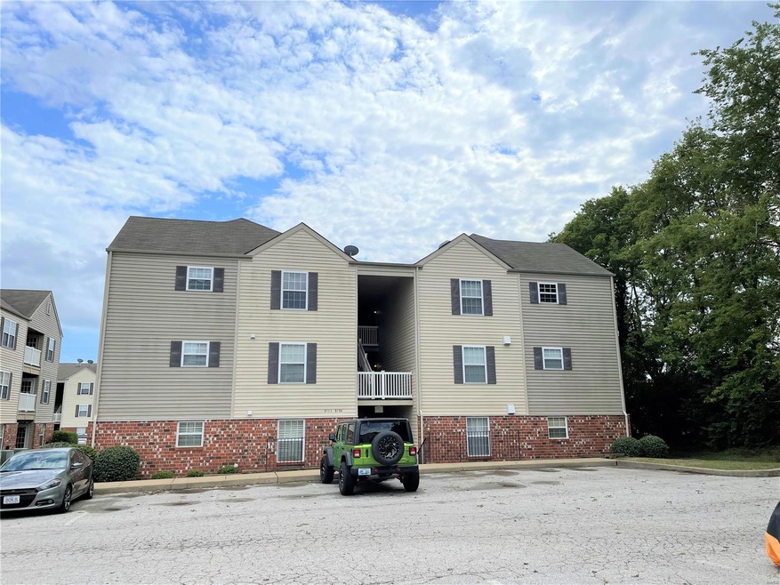 3132 Welsh Dr, Lake Saint Louis, MO 63367 - photo 1