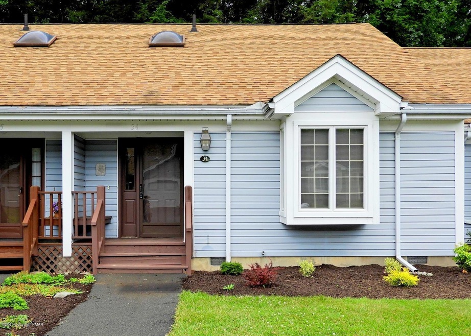 34 Harmon Dr, Stroudsburg, PA 18360 - photo 1