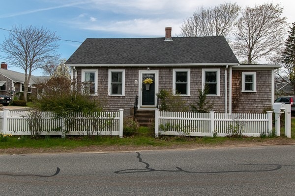 81 Saginaw Ave, Marshfield, MA 02050 - photo 1