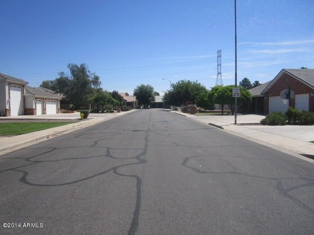 3921 E Flossmoor Ave, Mesa, AZ 85206 - photo 1