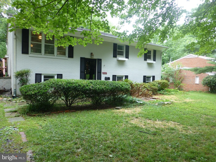 2046 Greenwich St, Falls Church, VA 22043 - photo 1