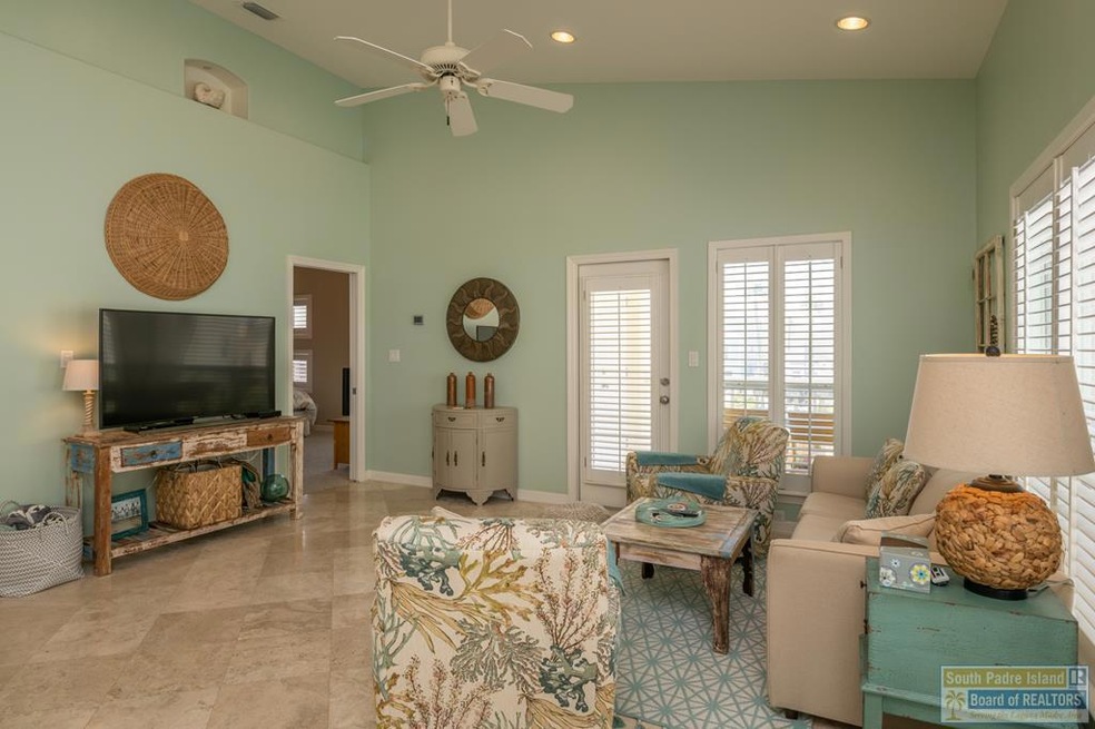 103 E Georgia Ruth Dr unit 2D, South Padre Island, TX 78597 - photo 1