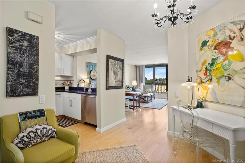 The Classic unit 12F, Stamford, CT 06901 - photo 1