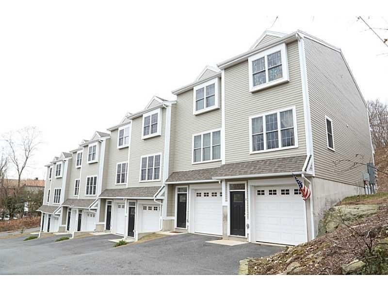 326 Mendon Rd unit 6, Woonsocket, RI 02895 - photo 1