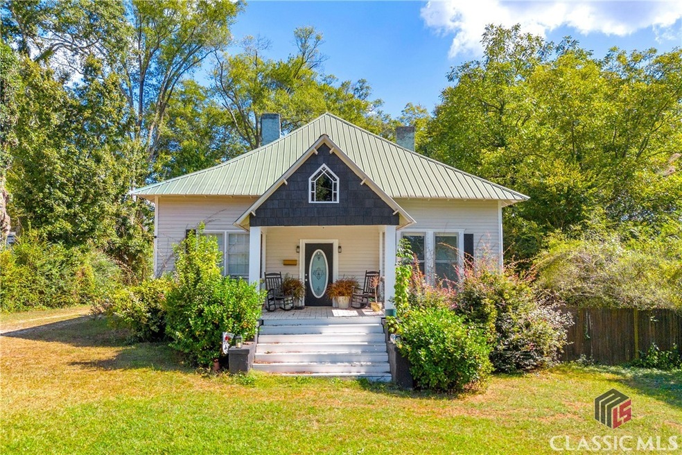 133 Pine St, Commerce, GA 30529 - photo 1