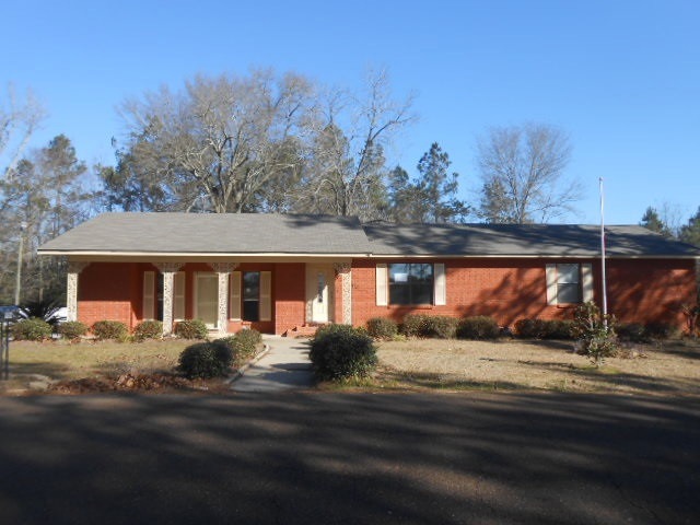 1305 Louisiana Ave, Tylertown, MS 39667 - photo 1