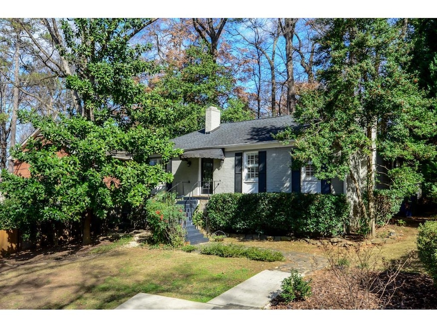 Front View of 1587 Steel Drive