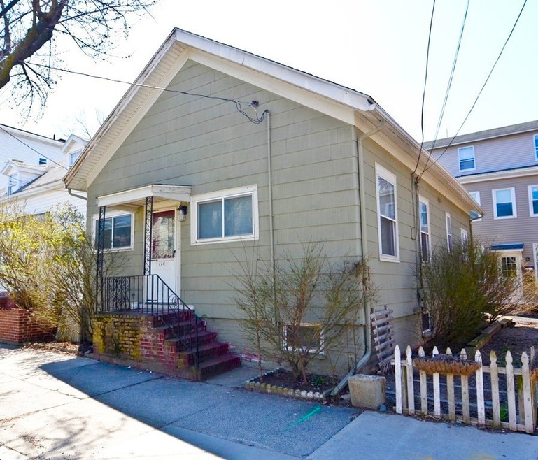 114 Beacon St unit 1, Somerville, MA 02143 - photo 1