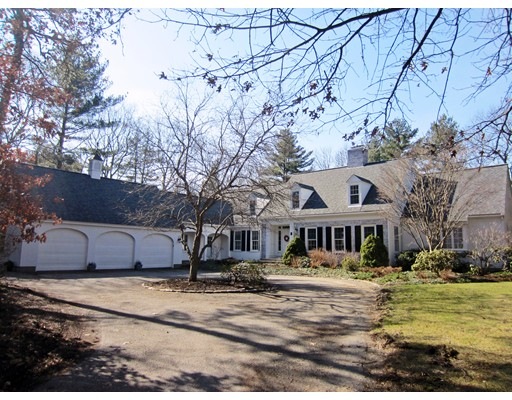 4 Charles River Ct, Wellesley, MA 02482 - photo 1