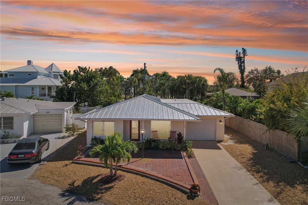 210 Hibiscus Dr, Fort Myers Beach, FL 33931 - photo 1