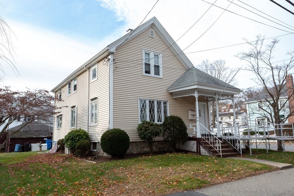 142 Dale St unit 1, Waltham, MA 02451 - photo 1