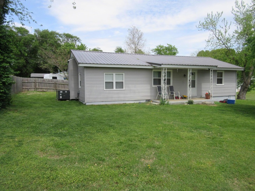 3 bedrooms, 2 baths