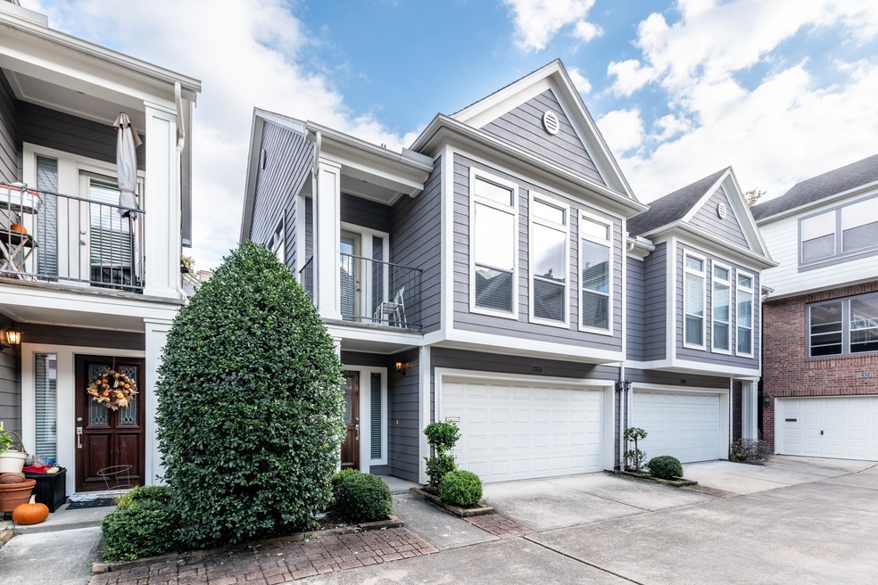 Traditional 3 story town home with 3 bedrooms, one