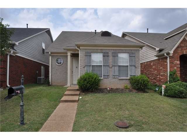 Low maintenance front yard allowing more time to r