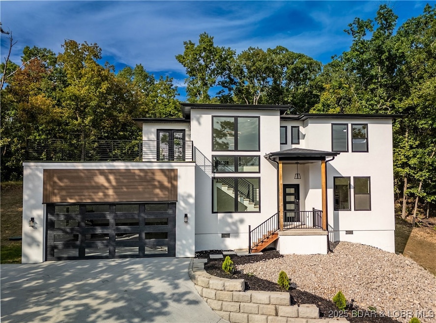For Sale $650,000 • Co-Listing Agent