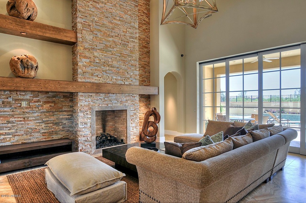 GREAT ROOM - VISTA MODEL