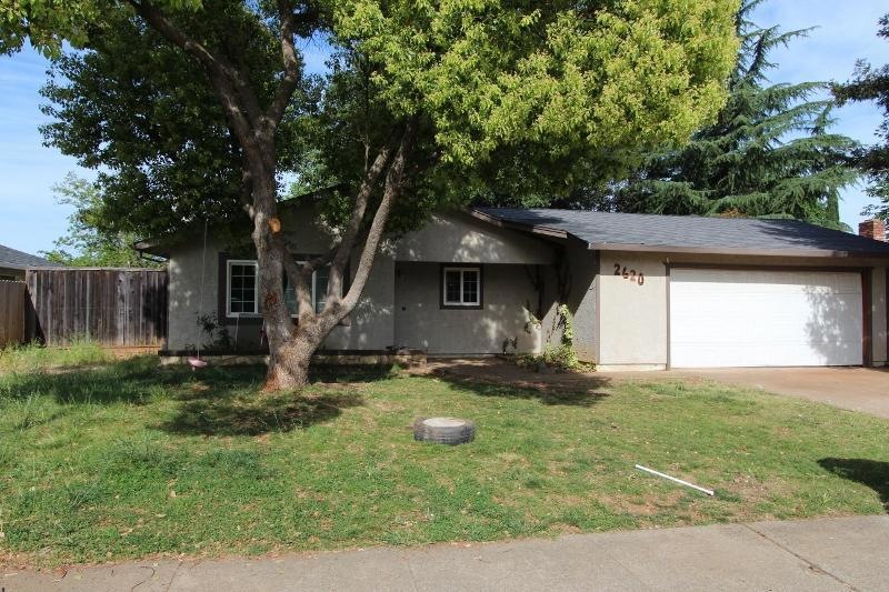 2620 Rosebud Ln, Redding, CA 96002 - photo 1