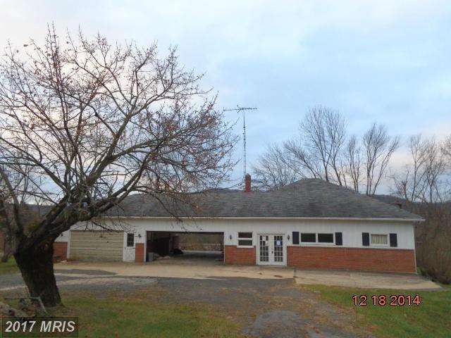 8235 Millstone Rd, Hancock, MD 21750 - photo 1
