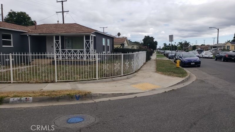 640 W Nord St, Compton, CA 90222 - photo 1